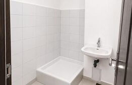Apartament 4 camere, 77 mp, Zonă centrală