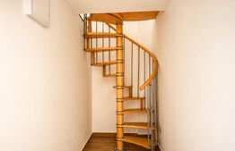Apartament pe două nivele de închiriat, 60 mp, zona Ultracentrala