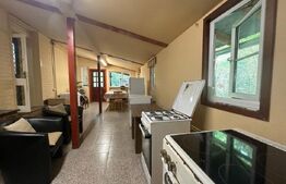 Gospodărie cu 10.900 mp teren, 3 constructii, Cainelu de Sus