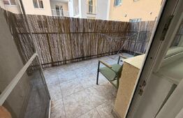 Apartament 2 camere de vânzare, 72 mp, zona Pietroasa