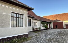 Casa 163 mp, teren 3.446 mp, zona Beriu 