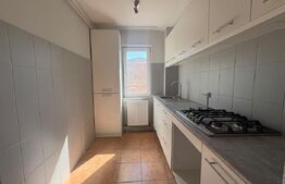 Apartament 3 camere, 50 mp, zona Hunedoara