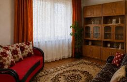 Apartament 3 camere, parter înalt, zonă liniștită – mobilat, parcare, Hunedoara