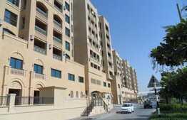 READY, FULLY FURNISHED, GREAT LOCATION