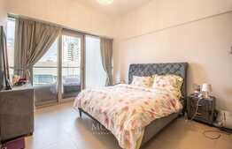 2 Bedroom Apartment / Dubai Skyline View