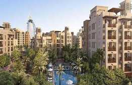 Top Floor, Pool & Park view, 2 Bedroom