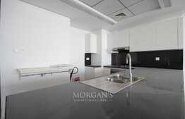 Low floor / Spacious / excellent location