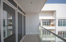 Low floor / Spacious / excellent location