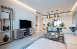 3BR Serviced Apartment, Sea view, Tenanted