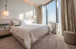 3BR Serviced Apartment, Sea view, Tenanted