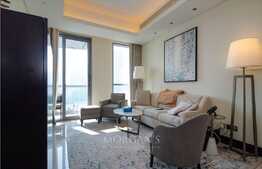 Full Burj Khalifa and Fountain view l Study room