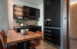 Urban London, Pool view, The Terraces