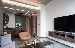 Urban London, Pool view, The Terraces