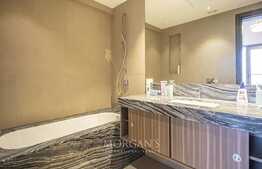 2 Bedroom Apartment / Dubai Skyline View