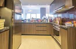 2 Bedroom Apartment / Dubai Skyline View