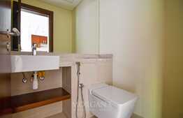 1BR, Spacious, Prime, Pool View, Vacant