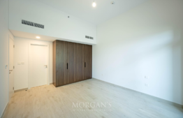 2 Br, Huge terrace, spacious, Brand new