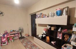 Apartament 4 camere  ,  80mp , Zona Bulevardul Dunarea