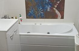 Apartament cu 3 camere, 54mp, zona Micro 16