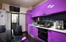 Apartament 2 camere, decomandat, suprafata 70 mp, zona Centrala