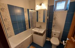 Apartament 3 camere decomandat, suprafata 72 mp, zona Port