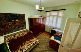 Casa cu 4 camere situata in Beresti