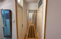 Apartament 3 camere, decomandat, etaj 2/4, 64.70 mp, zona Piata Centrala 