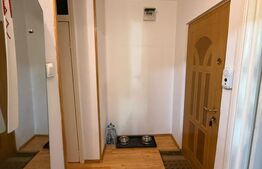 Apartament 3 camere, decomandat, etaj 2/4, 64.70 mp, zona Piata Centrala 