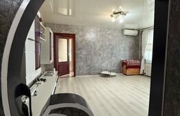 Apartament 3 camere, semidecomandat, 59 mp, stradal, zona Micro 17
