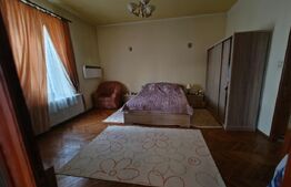 Casa de vanzare, 240 mp, zona Centru