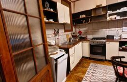 Casa de vanzare, 240 mp, zona Centru