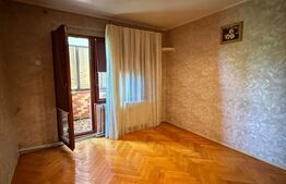 Apartament 4 camere, semidecomandat, 75 mp, zona Centru