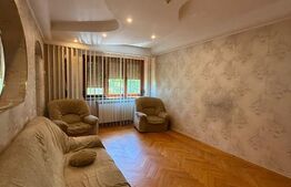 Apartament 4 camere, semidecomandat, 75 mp, zona Centru