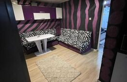 Casa de vanzare, 97 mp, zona Piata Centrala 