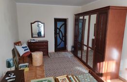 Apartament de inchiriat, decomandat, 65 mp, doua intrari, zona Ultracentral