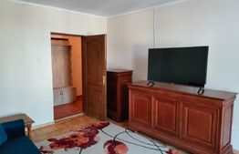 Apartament de inchiriat, decomandat, 65 mp, doua intrari, zona Ultracentral