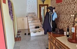 Casa de vanzare, 225 mp, sat Costi 