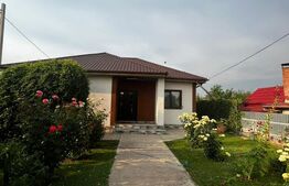 Casa de danzare, 138 mp, zona Sendreni 