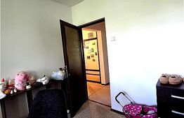 Apartament 4 camere, 88 mp, zona Micro 16