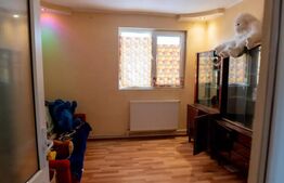 Casa de vanzare, 117 mp, zona Micro 14