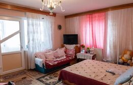 Casa de vanzare, 117 mp, zona Micro 14