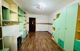 Apartament de 3 camere, 60 mp, balcon, zona Copou