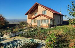 Oportunitate! Casa 6 camere,1000 mp teren, Barnova,la asfalt