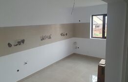 Casa 3 camere plan parter în Horpaz