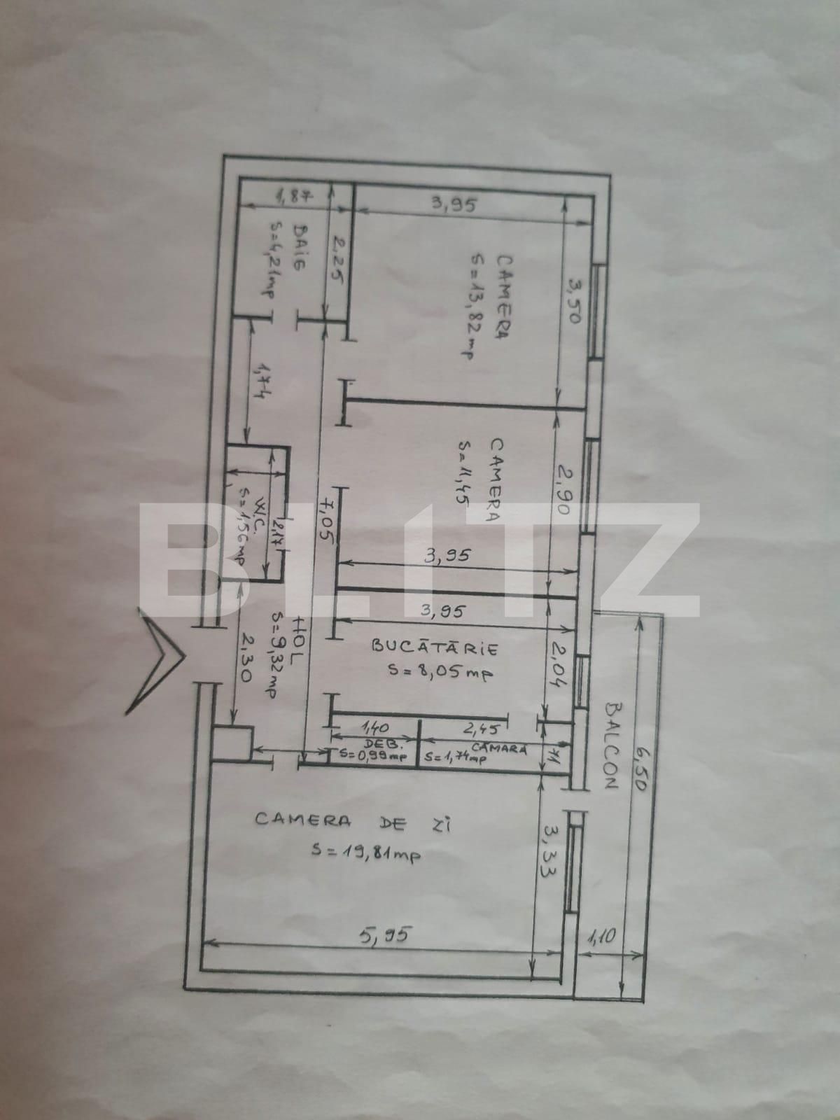 Apartament 3 camere, 2 bai, decomandat, etaj intermediar, zona Garii