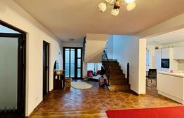 Casa de 6 camere, 230mp, zona Miroslava