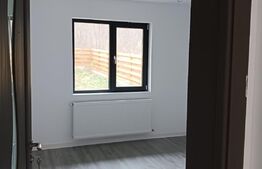 Casa plan parter, 500 mp de teren, Breazu