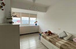 Apartament de 4 camere, cu balcon 88 mp, Newton Tatarasi