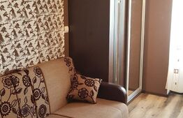 Apartament de 3 camere, decomandat, 52mp, zona Nicolina