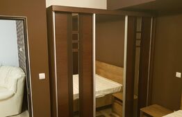 Apartament de 3 camere, decomandat, 52mp, zona Nicolina